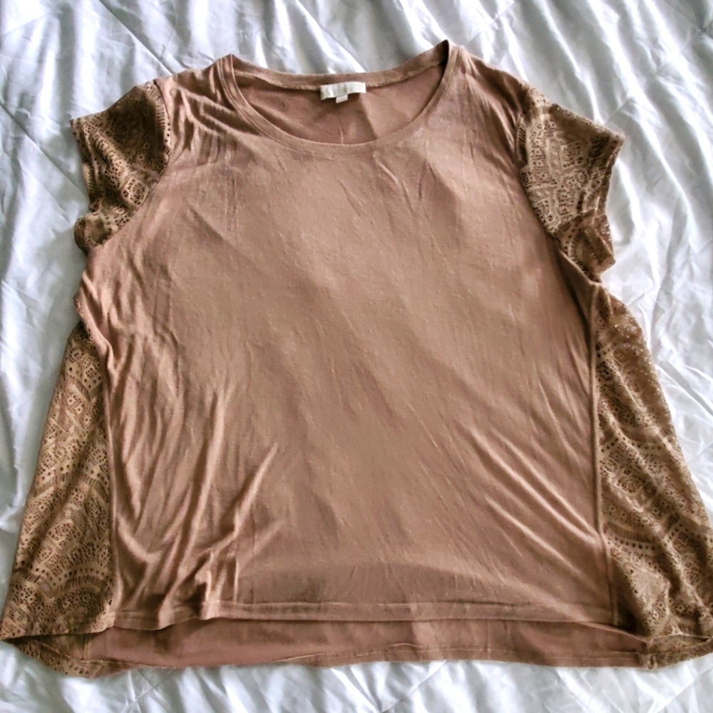Dusty Rose Boxy Cap Sleeve T-Shirt with Lace Detail by Suzanne Betro